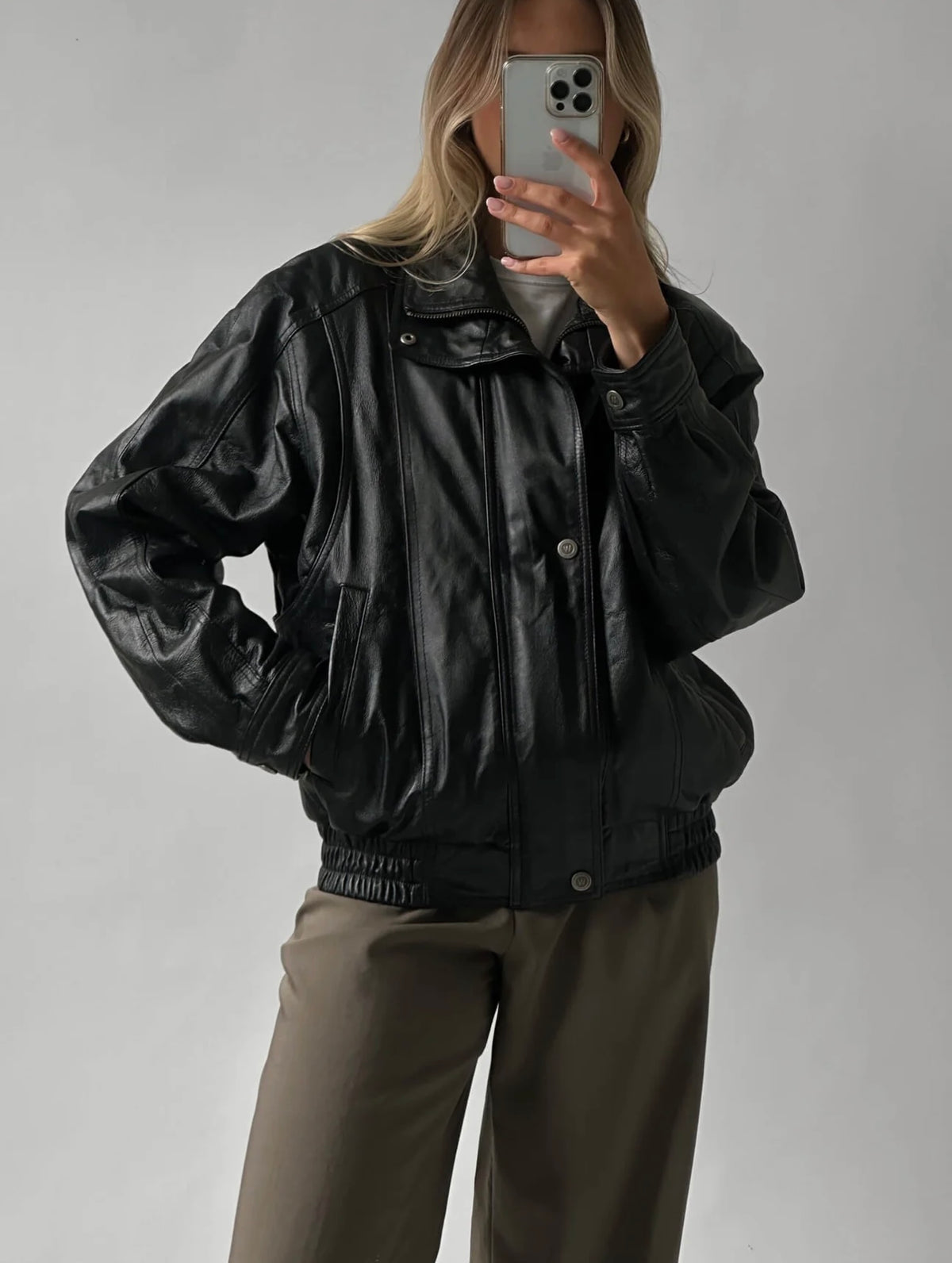 Women&#39;s Classic Oversized Black Bomber Jacket