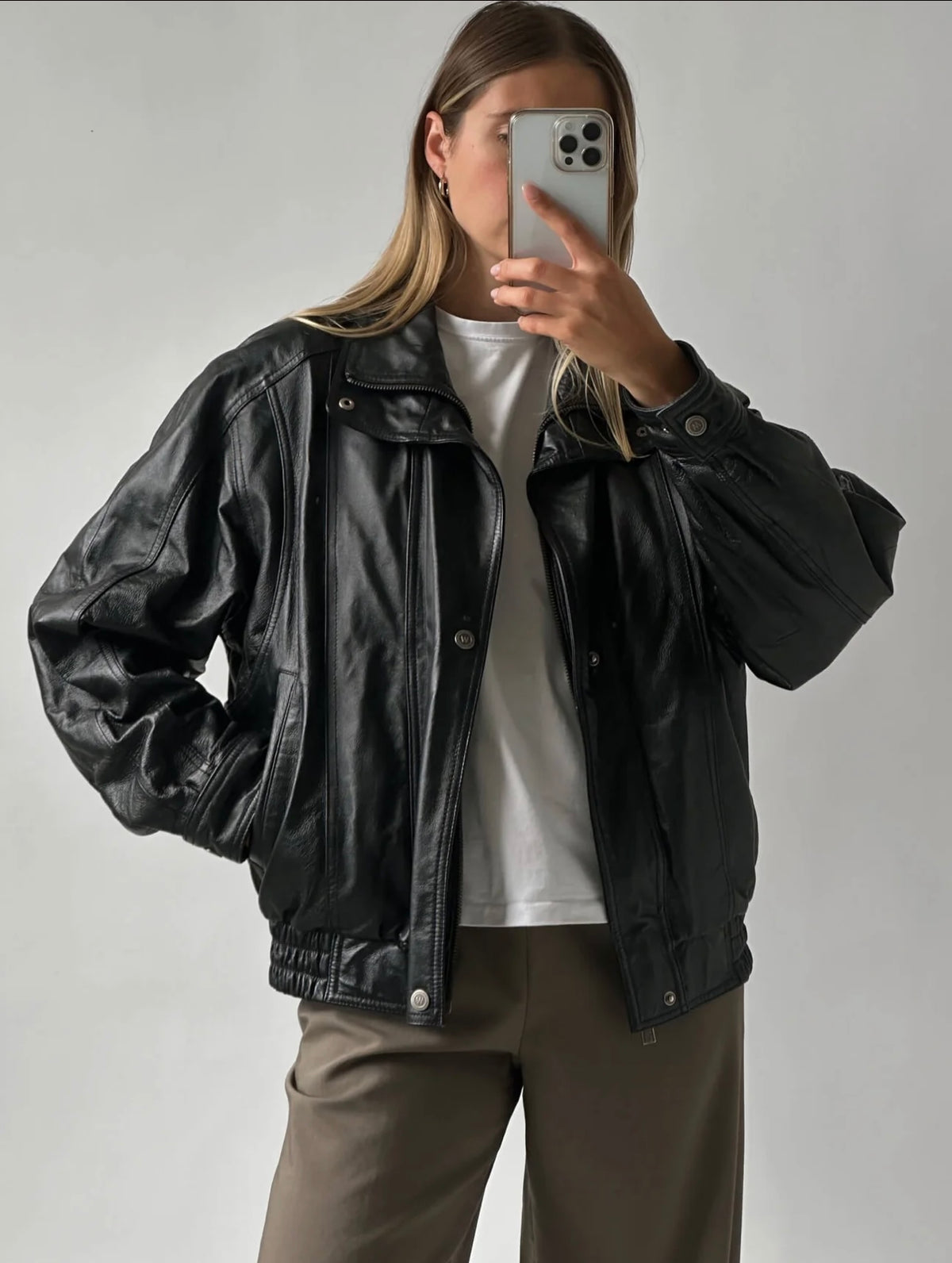 Women&#39;s Classic Oversized Black Bomber Jacket